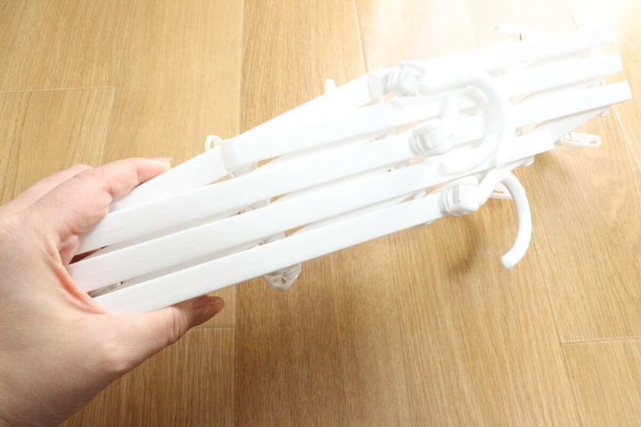 伸縮角ハンガー（17ピンチ） 折りたたんだ状態