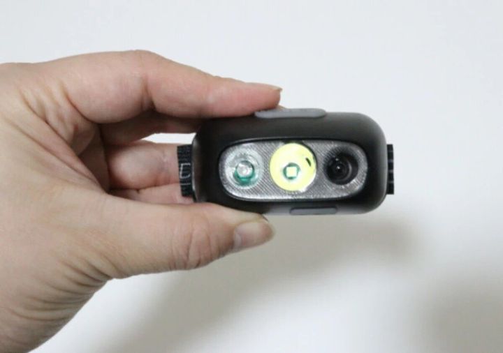 ダイソー センサー付きLEDヘッドライト