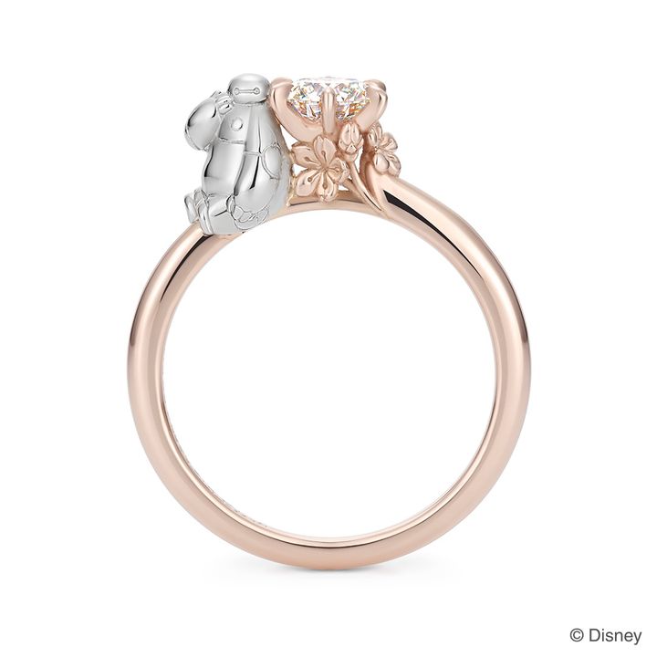 夫との出会いを通じて大好きに！「ベイマックス」がモチーフの婚約指輪