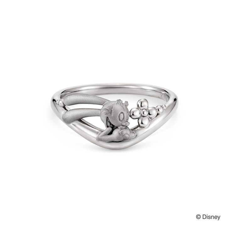 『オズワルド・ザ・ラッキー・ラビット』をモチーフにした特別な結婚指輪