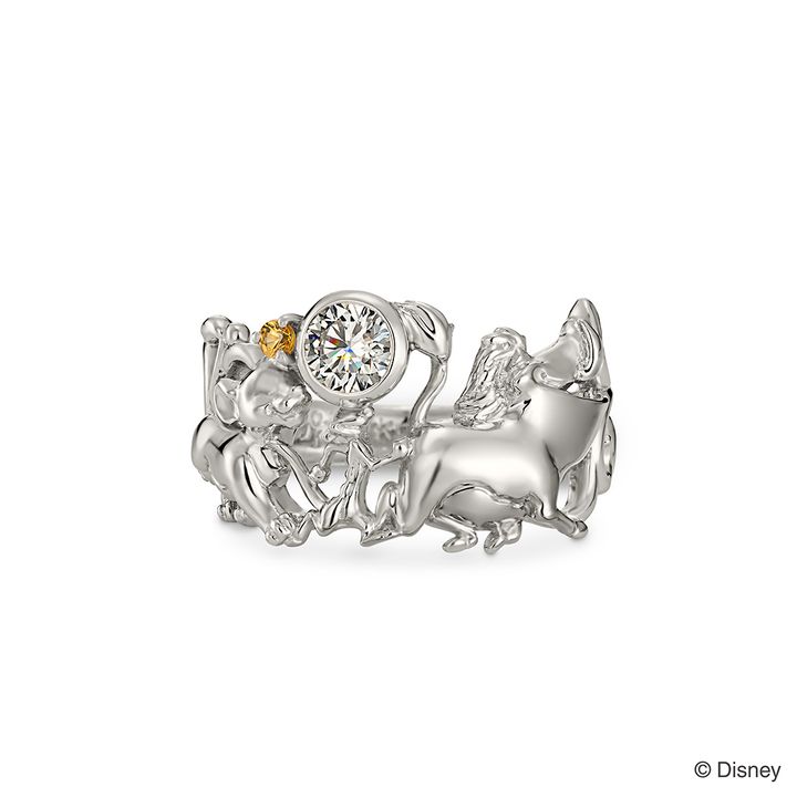 「ハクナ・マタタ」のシーンを再現した『ライオン・キング』の婚約指輪