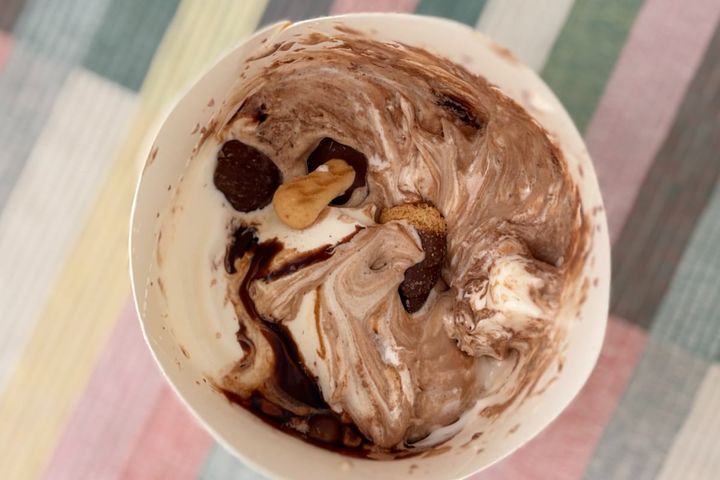 売り切れ続出で入手困難！？【マックフルーリー】話題の新作を実食レポ！