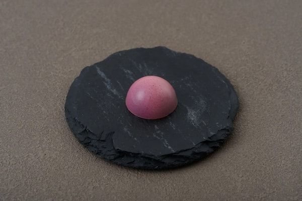 「TAKANOMEボンボンショコラ」を限定販売！こだわりの酒とチョコブランドがタッグ結成