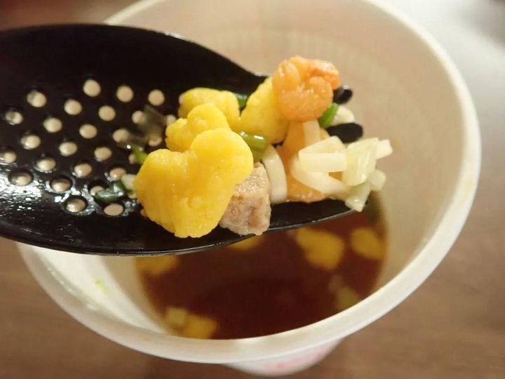 DAISO(ダイソー)：スクーン ブラック