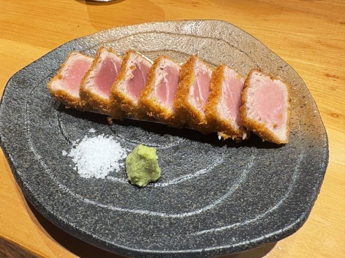 れとんき薬院店 まぐろのレアカツ