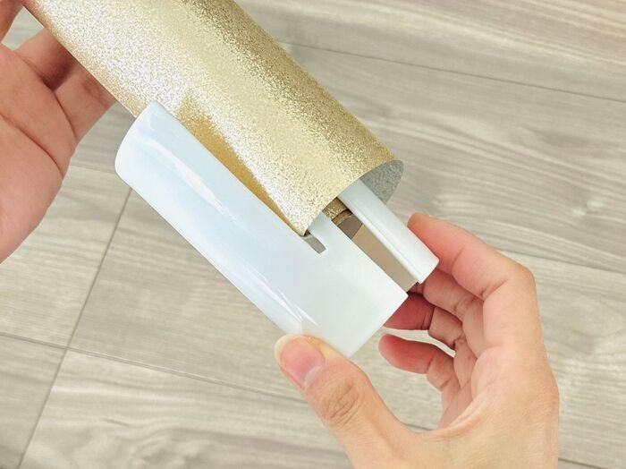 【セリア】もっと昔から欲しかったヤツ！！手でスライドさせるだけで…真っすぐスパッと機械なみの仕上がり♪