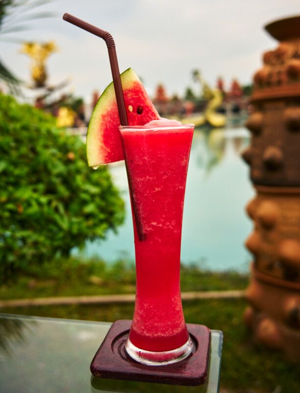 作家・柚月裕子さんがはじめてのタイへ！ 絶景ゴルフ場でぜいたくゴルフ旅