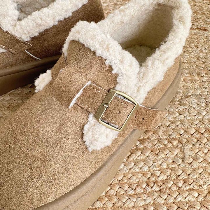 画像: ベルトでフィット感を調節できるデザイン