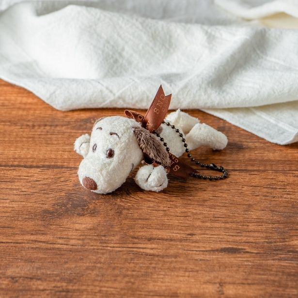 「SC 寝そべりマスコット ショコラスヌーピー」(2090円)