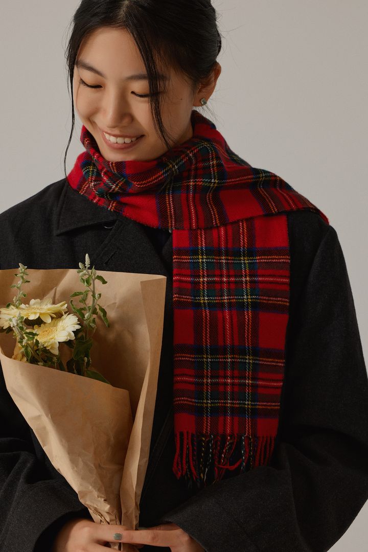 モノトーンでも重くならない！黒と白をハーフ＆ハーフにした冬コーデ術【FUDGE FRIEND おしゃれさんの毎日コーディネート vol.643｜ 栁沼芽以】