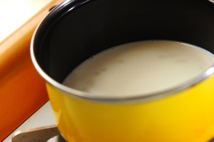 甘酒の牛乳割りの作り方1