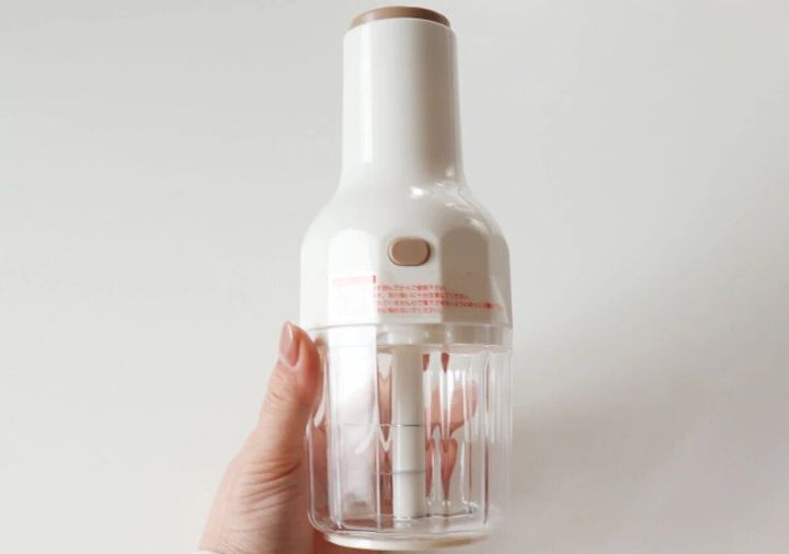 ダイソー プッシュ野菜カッター