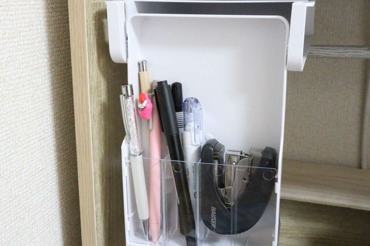ダイソーの取り付け引き出しケースに文房具を修正する