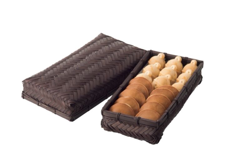 「鈴懸の○（えん）すず籠」