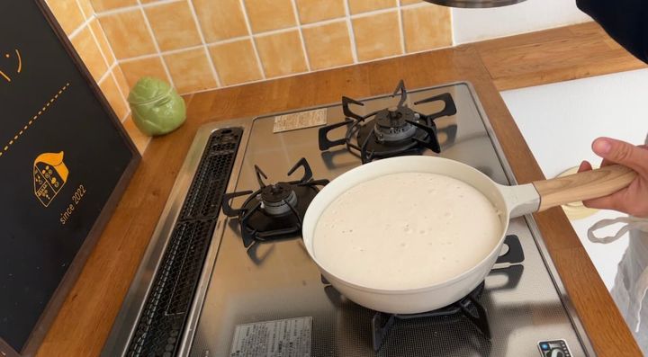 米粉、米粉パン、フライパン、焼き立てパン、パン、ワンパン