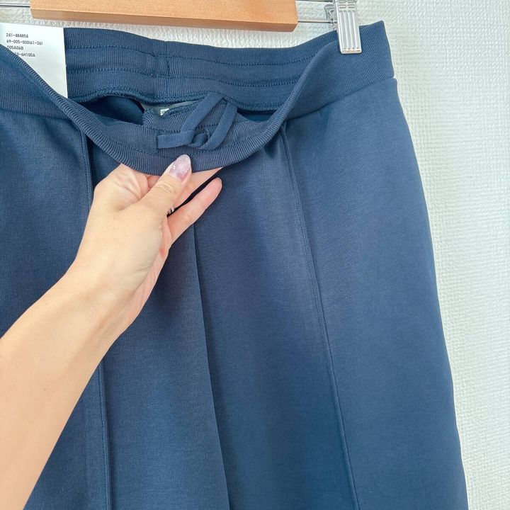 ユニクロスウェットストレートパンツのウエストゴム部分