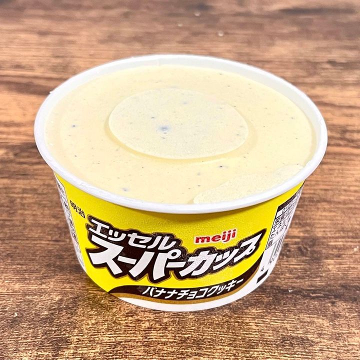 明治の「明治 エッセル スーパーカップ バナナチョコクッキー」