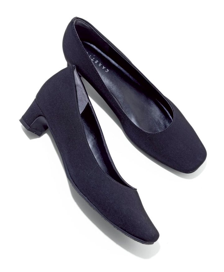 【弔事の足もと】シンプルなデザインがベスト。7990円（カレット／（株）TRYVISION）