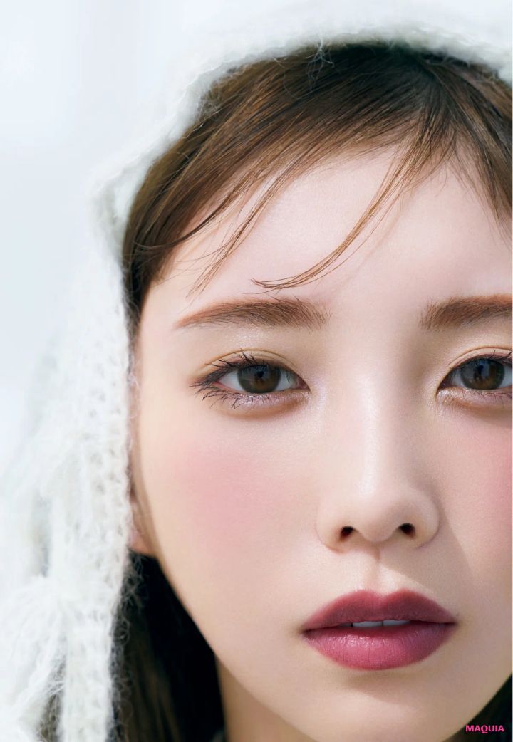 【2026年春新作を使ったローズメイク】今どきは“ウブさ”がポイント！塗り方でローズの新たな魅力が開花