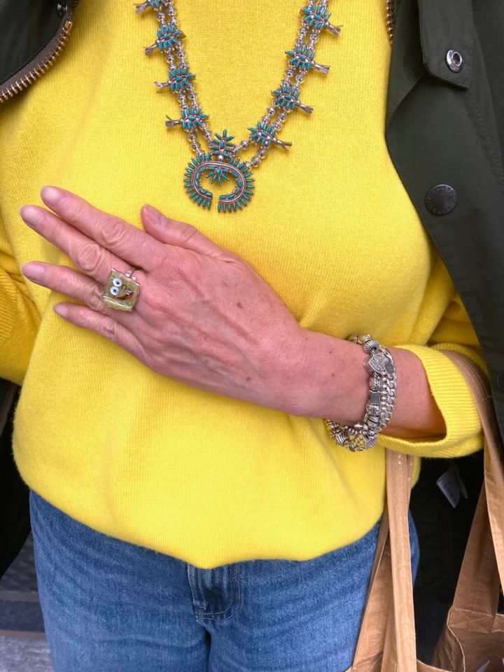 ターコイズのリュクスなネックレス＆スポンジ・ボブのリング