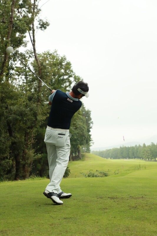 歳をとっても飛距離を簡単にアップするコツ！「クラブを長くして飛ばす」