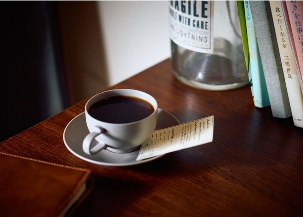 「コーヒー」(HOT800円)※撮影時は「aoma coffee」のエルサルバドル産の豆を使用