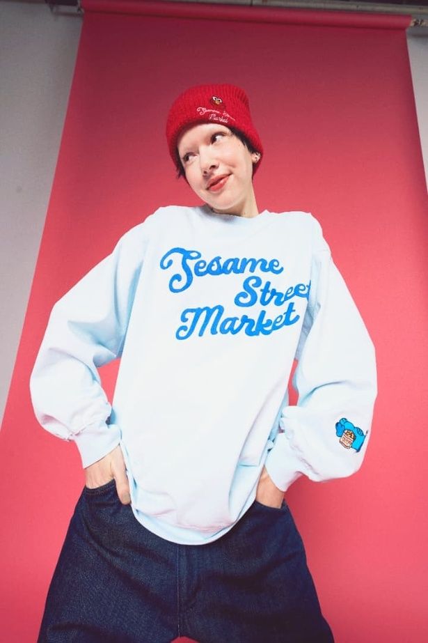 袖口には、キャラクターのワンポイント刺しゅうがさりげなく入っている