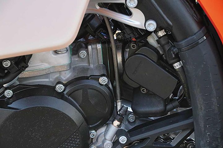 【KTM 250XC-W】扱いやすい戦闘力を両立したシングルトレイルマイスター