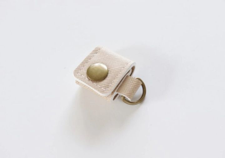 ダイソー バッグの紐に付けるキーホルダー