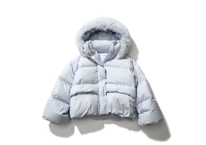 ライトブルーダウンコート