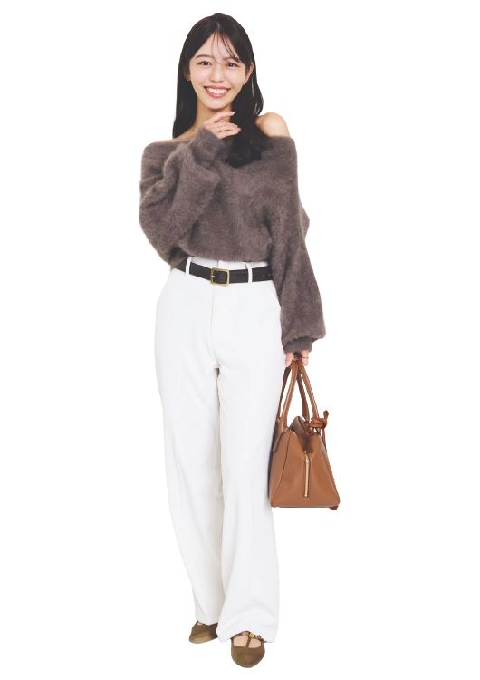 アニュアンスの服を着ている佐野さん