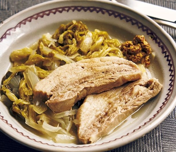 豚バラとキャベツのビネガー煮込み (C)今井 真実／KADOKAWA