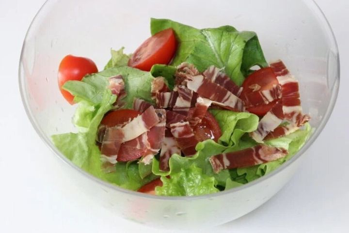 ダイソー 保存できる蓋付ザルボウル 食器