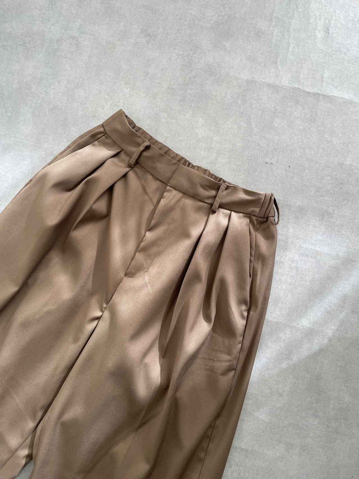 画像1: 魅力溢れるワイドパンツ