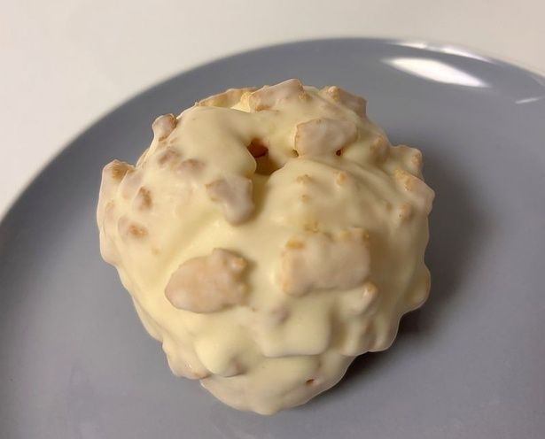 「ザクザク食感 いちごのクッキーシュー」