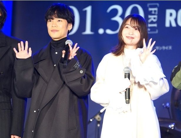 【写真を見る】小野賢章と上田麗奈が『機動戦士ガンダム 閃光のハサウェイ キルケーの魔女』公開直前イベントに登場！ 取材・文/タナカシノブ