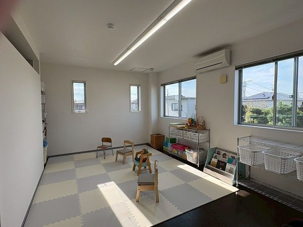 【熊本県益城町】一人ひとりに寄り添い「運動を通じた発達支援」を行う、未就学児対象の「HEW+」開設！