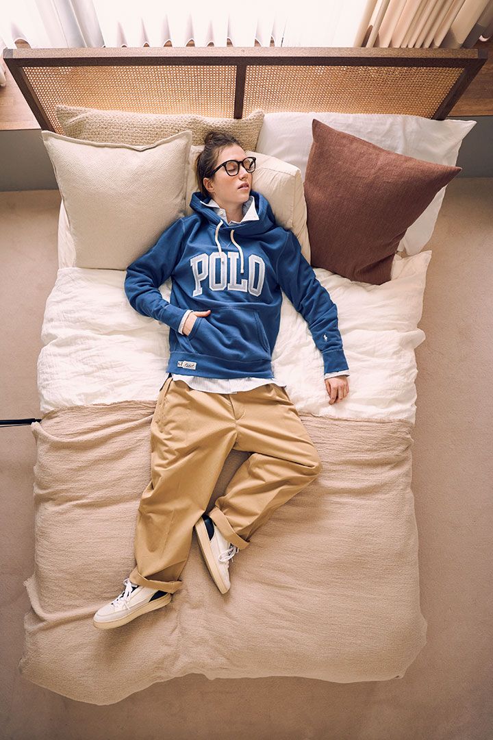 ゆったりチノパンツで冬コーデを格上げ！あとはスウェットとシャツがあれば良い５選