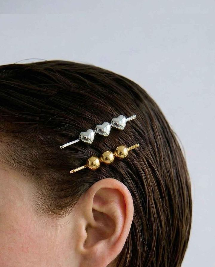 画像: 税込み10,000円以上お買い上げの方に、ヘアピン（どちらかのデザイン）を1本プレゼント！