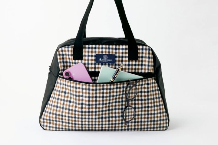 POINT１ フロントポケット