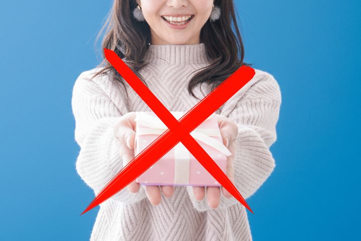 職場でのバレンタインを廃止する企業が増えている――？