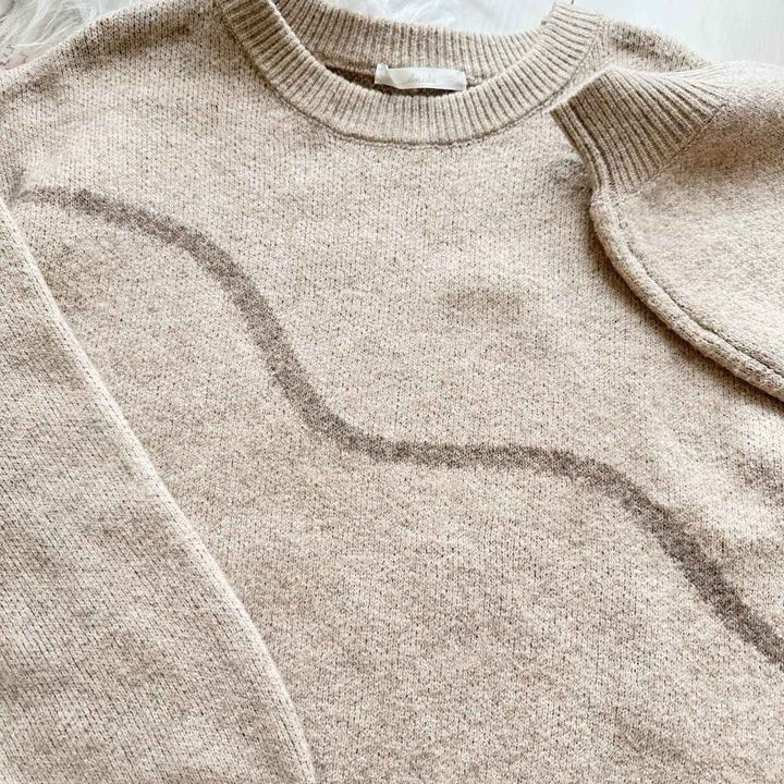 画像: さりげないライン模様がアクセントに