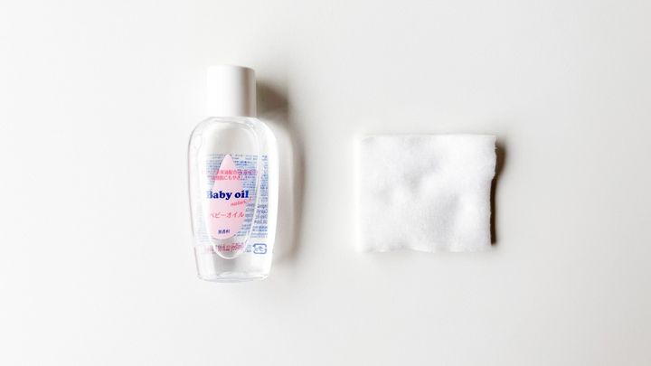 タトゥーシールは100均で売ってる？【セリア・ダイソー】使い方も解説