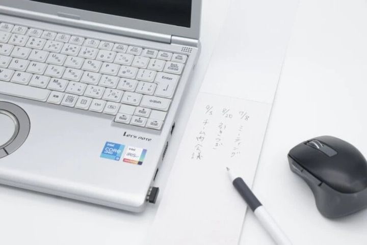 ダイソー メモパッド（スリム、ピンク） 縦向き