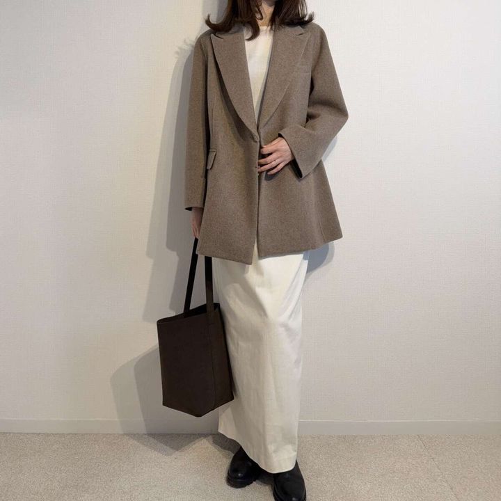 Curensologyウールボンディングジャケットとタイトスカートコーデ