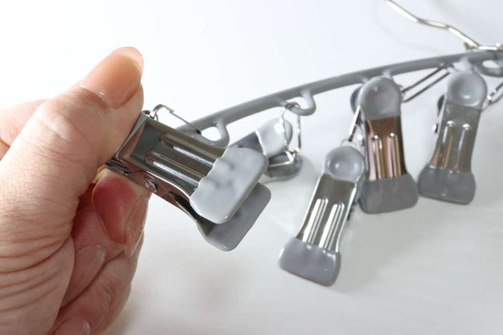 ダイソーのマルチクリップハンガー（クリップ8個）のクリップ部分