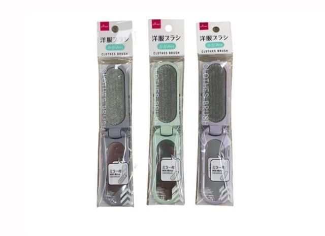 ダイソー 洋服ブラシ（ミラー付）