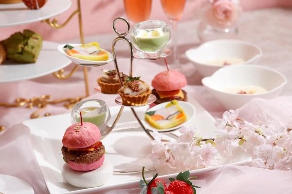 【東京都港区】インターコンチネンタル東京ベイで「ストロベリーブロッサムアフタヌーンティー」を開催