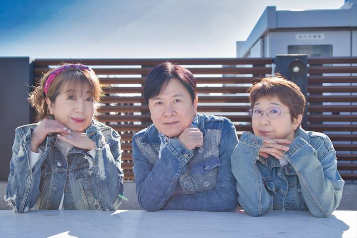 （左から）冨永みーな、三ツ矢雄二、田中真弓 写真：双海しお width=