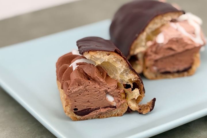 「まさにチョコの海に溺れる感じ」【セブン】の新作スイーツが贅沢すぎる